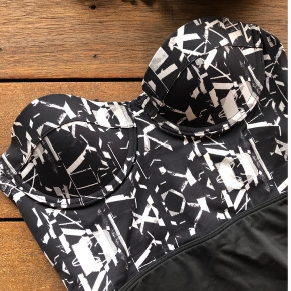 Abercrombie & Fitch Bandeau style one piece swim - Picture 3 of 4